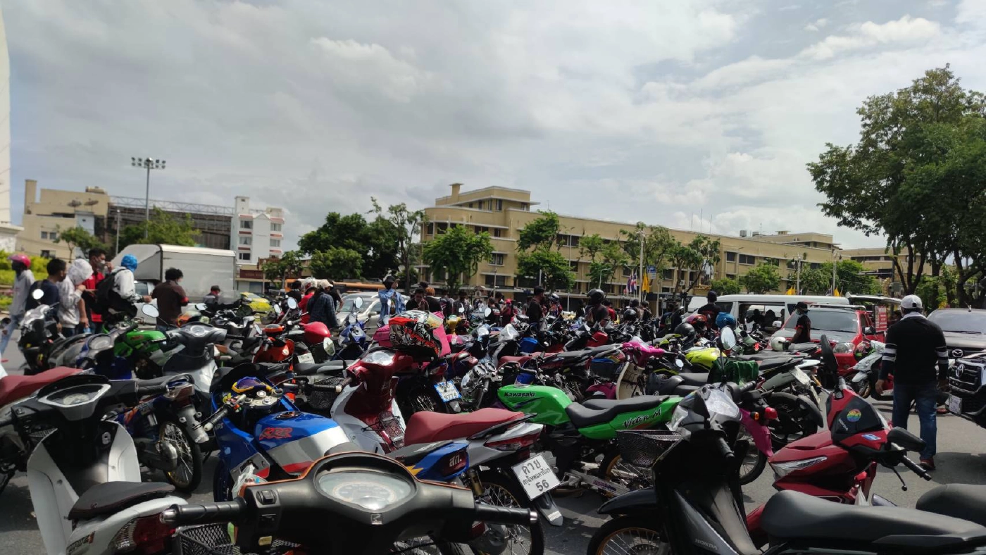 อาชีวะจัดกิจกรรมคาร์ม็อบไล่รัฐบาล