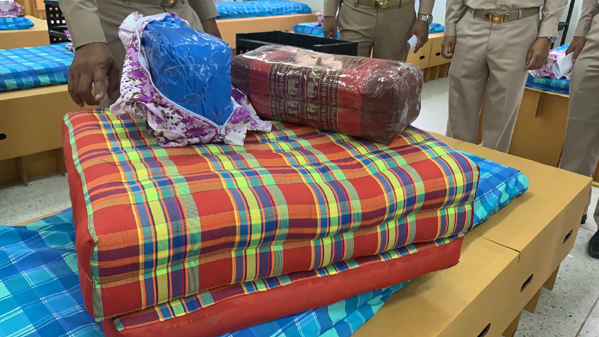 ศรีสะเกษเร่งขยาย รพ.สนาม ซื้อฟูกและหมอนขิดจากชาวบ้านให้ผู้ป่วยใช้