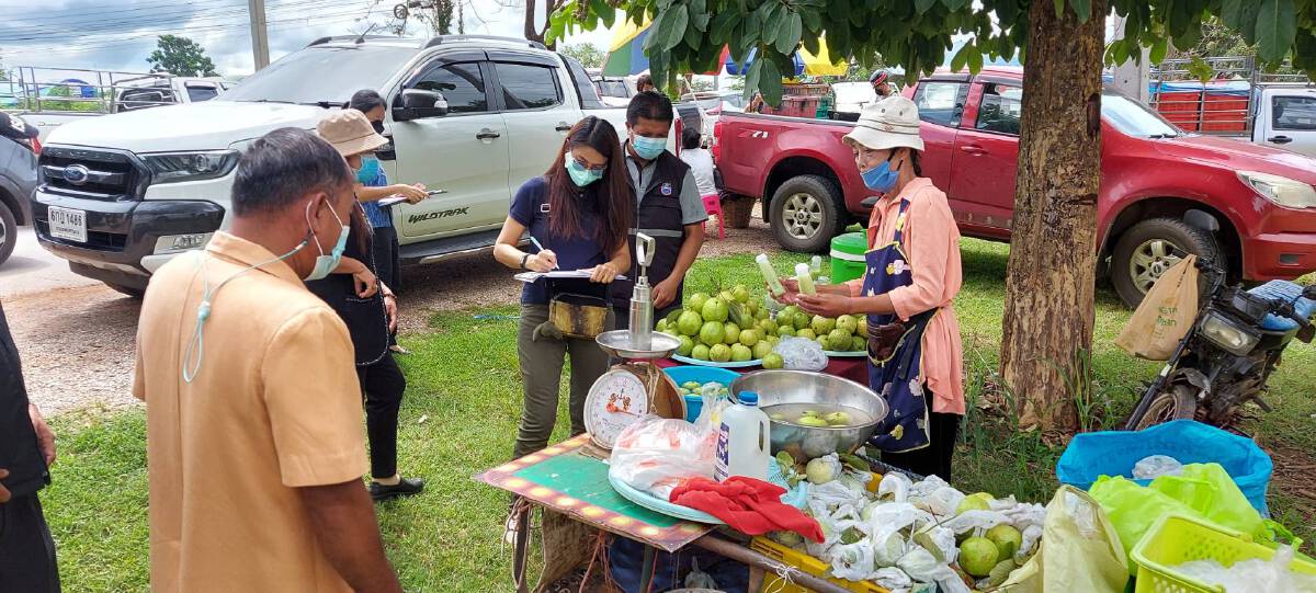 รองผู้ว่าฯตรวจตลาดลอตเตอรี่เข้มมาตรการป้องกันโควิด-19