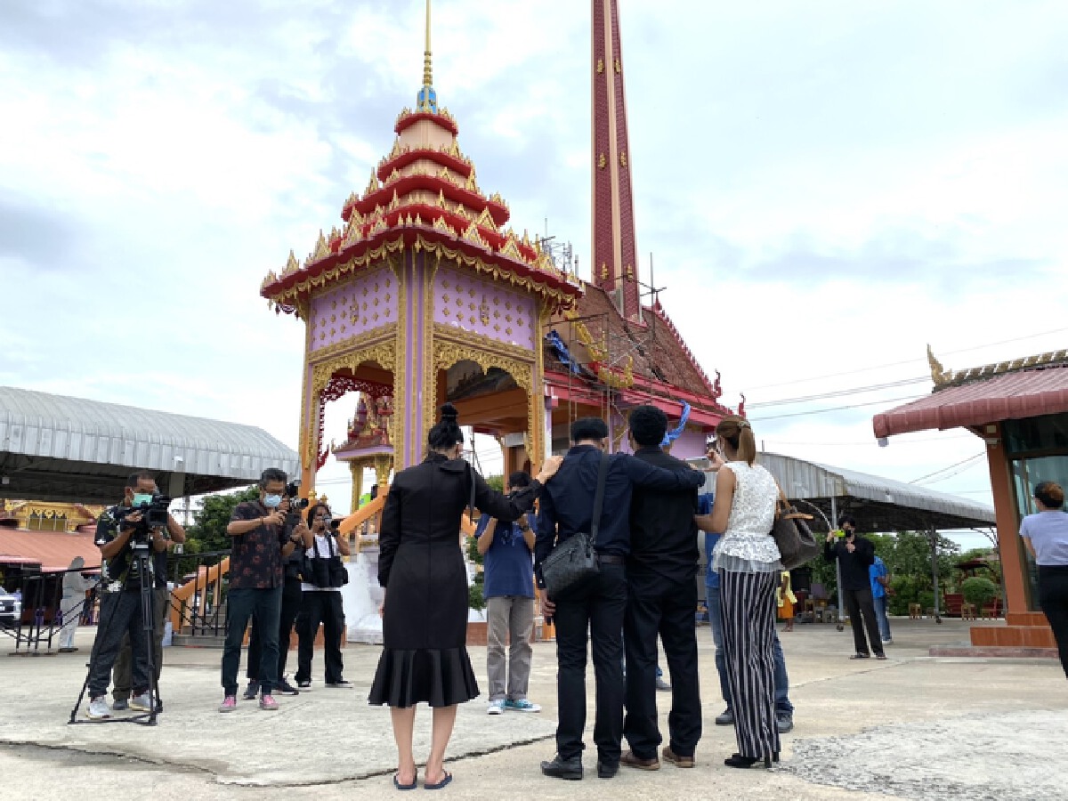 ฌาปนกิจแล้ว!! พยาบาลเสียชีวิต หลังติด"โควิด-19"ขณะปฏิบัติหน้าที่