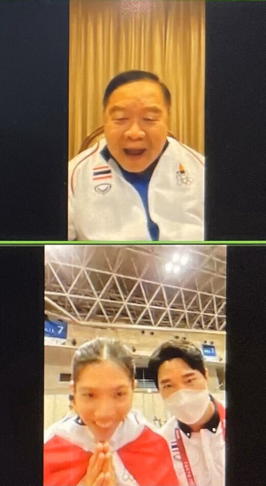 พล.อ.ประวิตร ให้กำลังใจน้องเทนนิสกับโค้ชเช