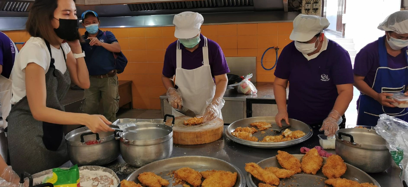 ร.ร.เอกชนปรับตัวเปิดครัว“ครูโรจน์”-ส่งขายแบบเดลิเวอรี่