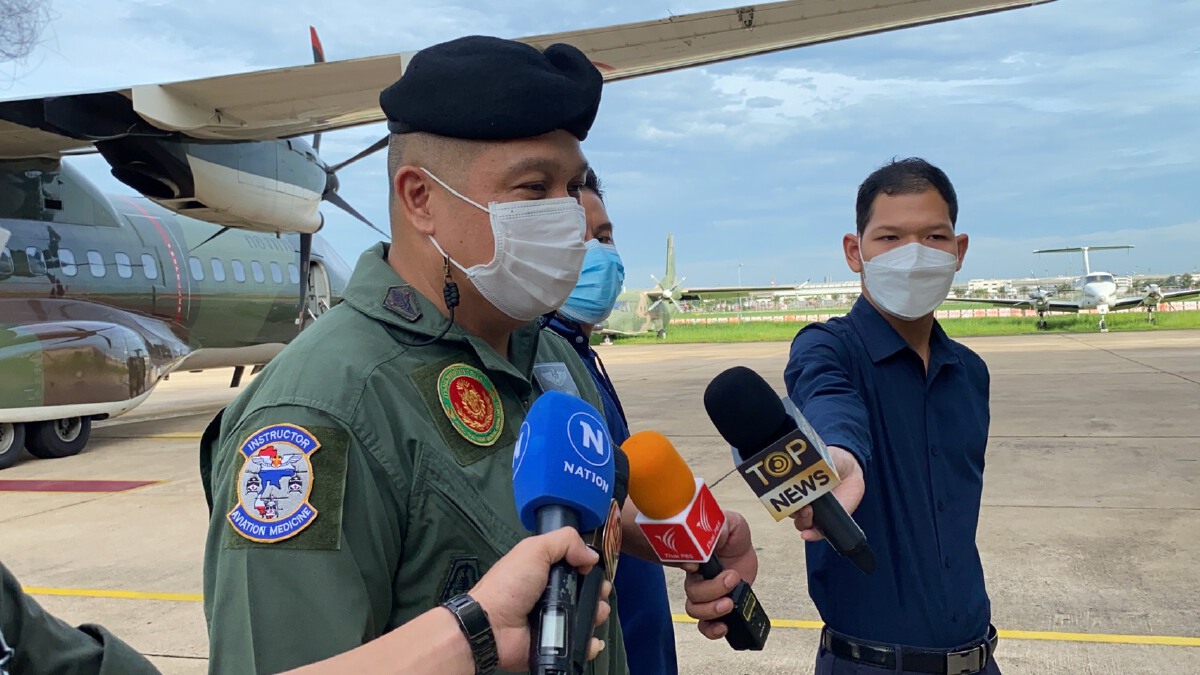 กองทัพบก เคลื่อนย้ายผู้ป่วยโควิด-19 กลับภูมิลำเนา
