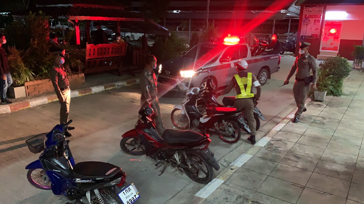 จับแก๊งเด็กแว้นซิ่งจยย. 20 คัน รวมกลุ่มไม่สนโควิดระบาด