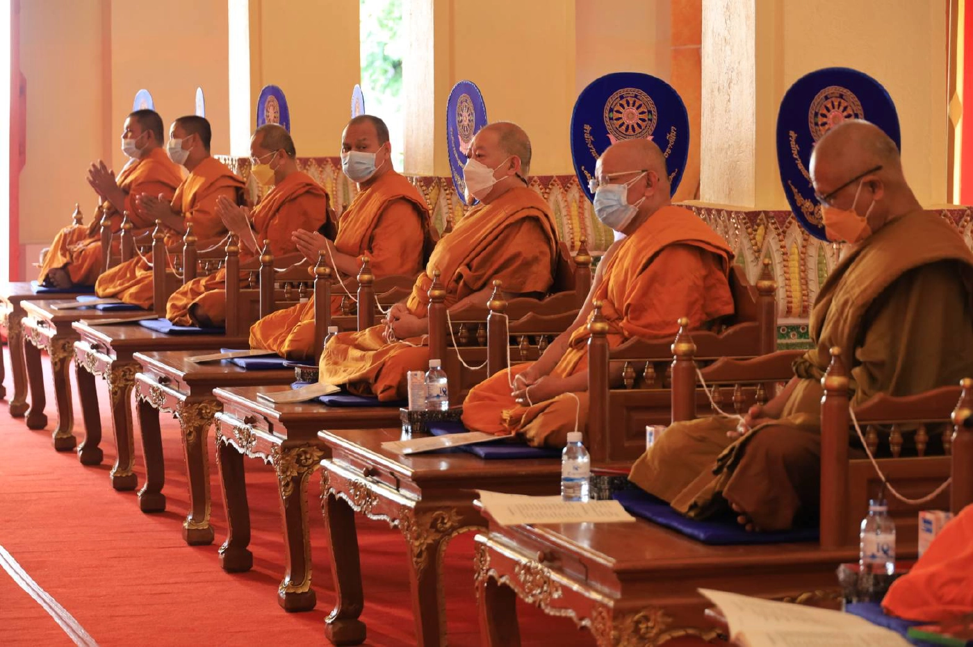 โคราชจัดสวดเจริญพระพุทธมนต์รัตนสูตรขับไล่-ปัดเป่าโควิด-19