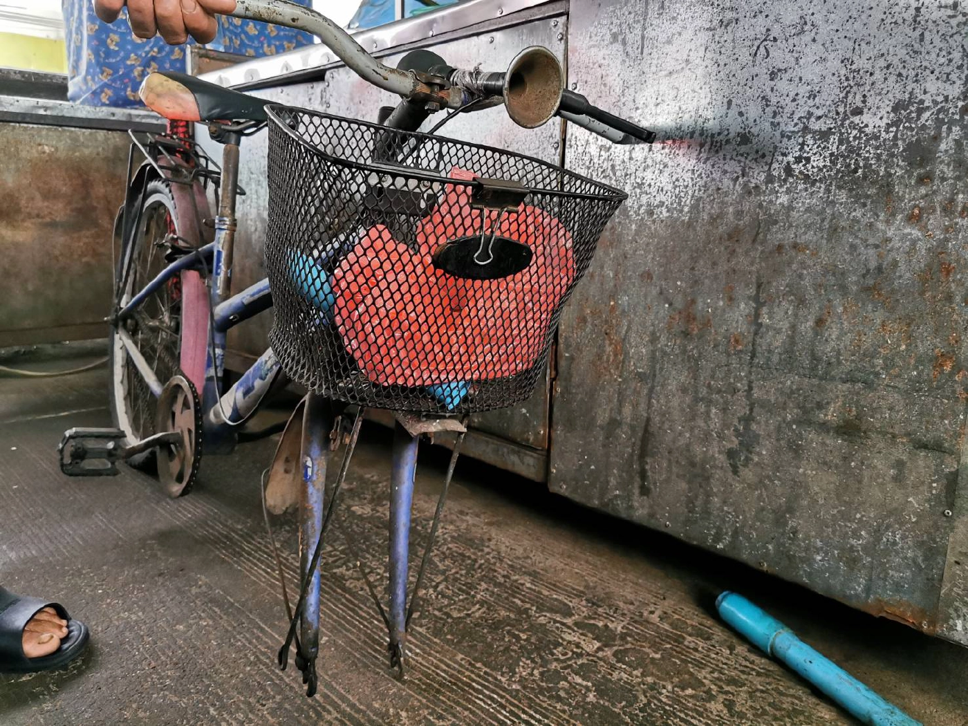 แม่ค้าอาหารตามสั่งทุกข์หนักถูกโจรขโมยถังแก๊สคืนเดียว3ร้าน