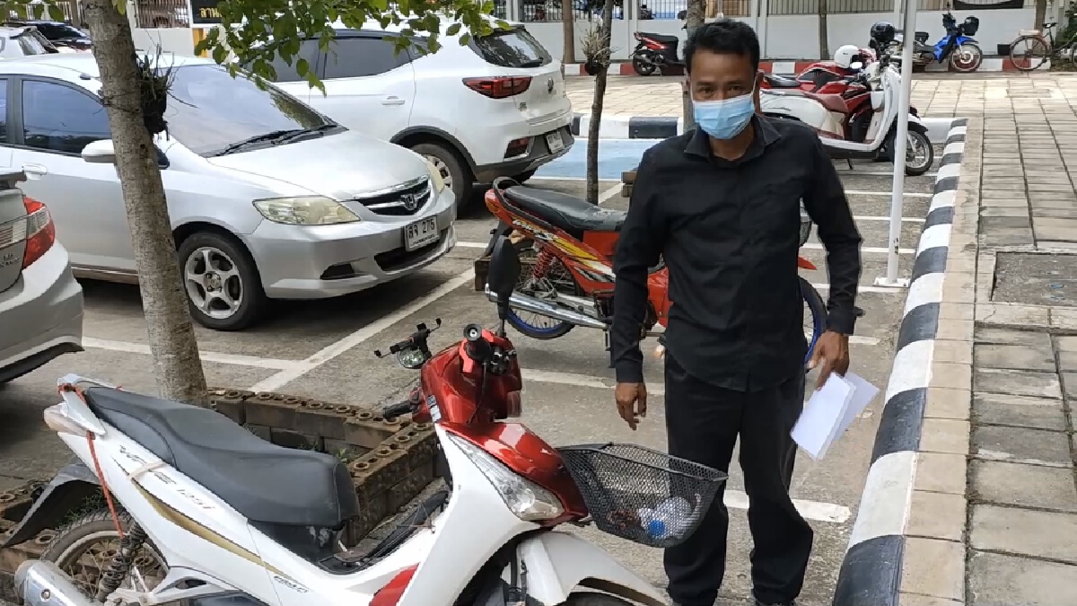 หนุ่มถูกลอตเตอรี่เลขท้าย004แต่โชคร้ายโดนฉกหายไปทั้งกระเป๋าวางตะกร้ารถ