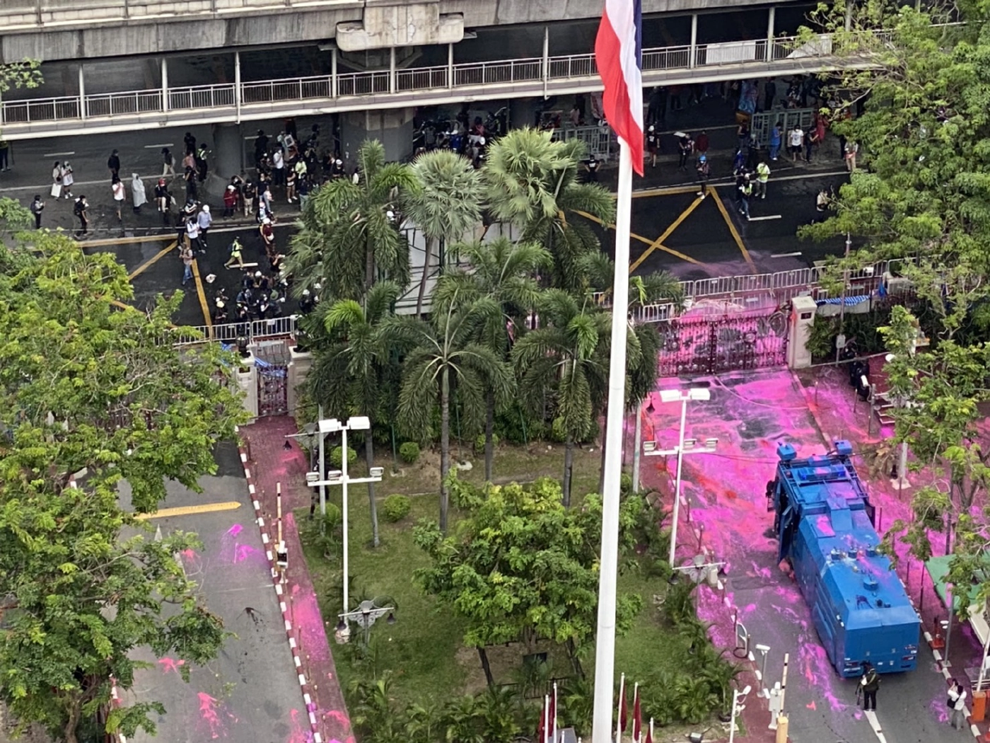 ทัวร์ลงเพจ "ทะลุฟ้า" ตั้งคำถามถูกหลอกไปชุมนุม?