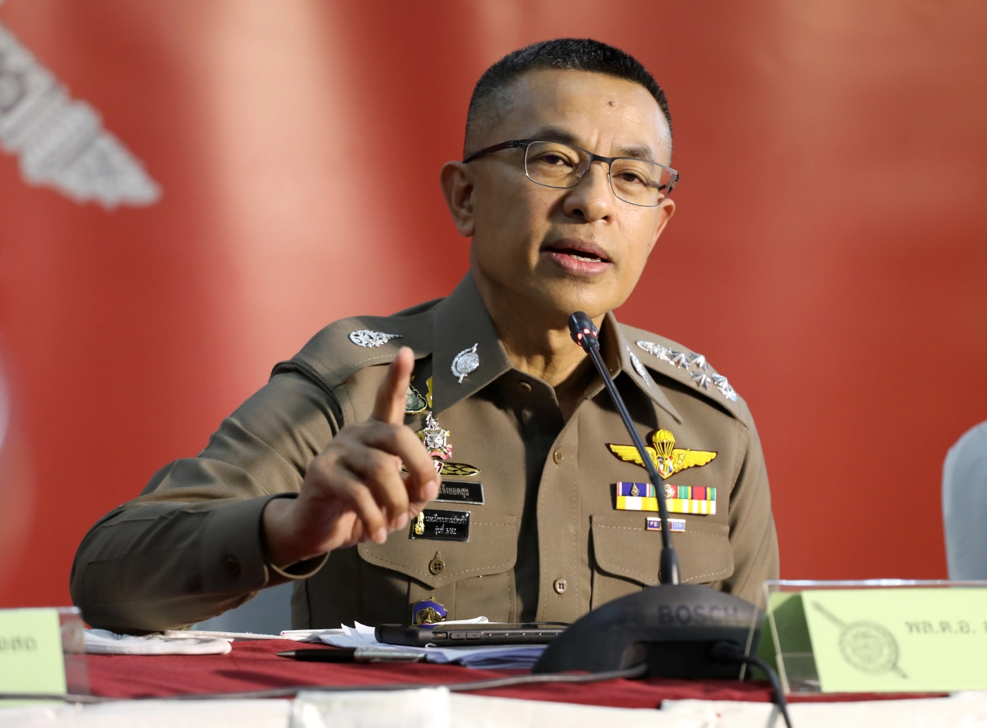 ผู้บัญชาการตำรวจแห่งชาติตั้งทีมล่าผู้กำกับโจ้