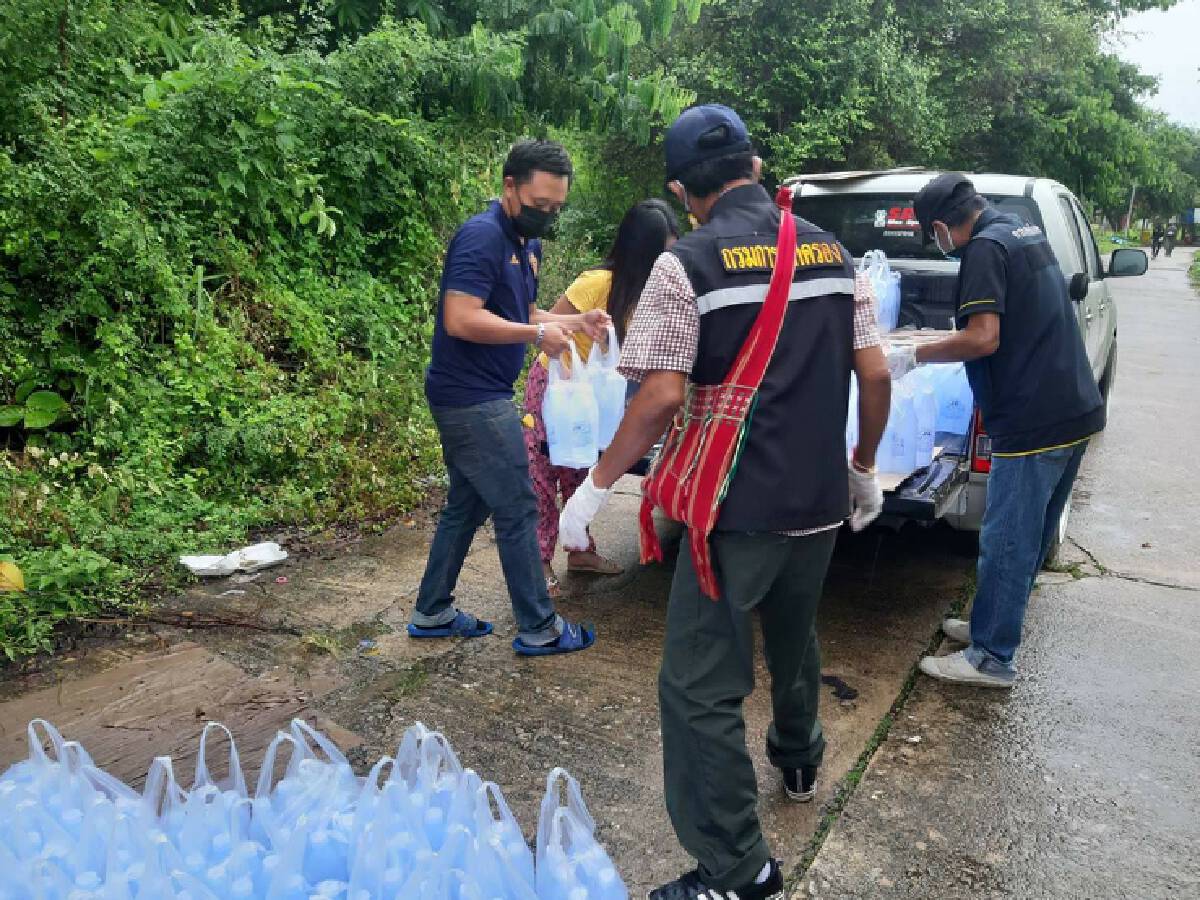 รัฐ-เอกชนระดมกำลังล้าง"ตลาดริมเมย"หลังน้ำลด