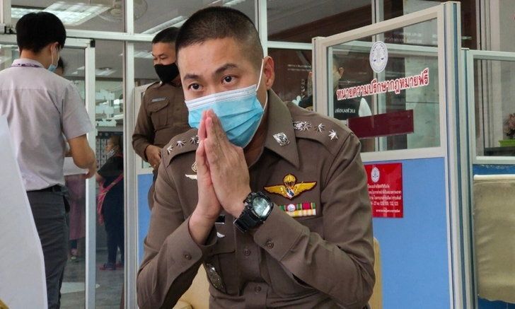 “พระ” จ.นครสวรรค์โผล่ให้กำลังใจ “ผู้กำกับโจ้” เผยประทับใจเป็นลูกผู้ชาย