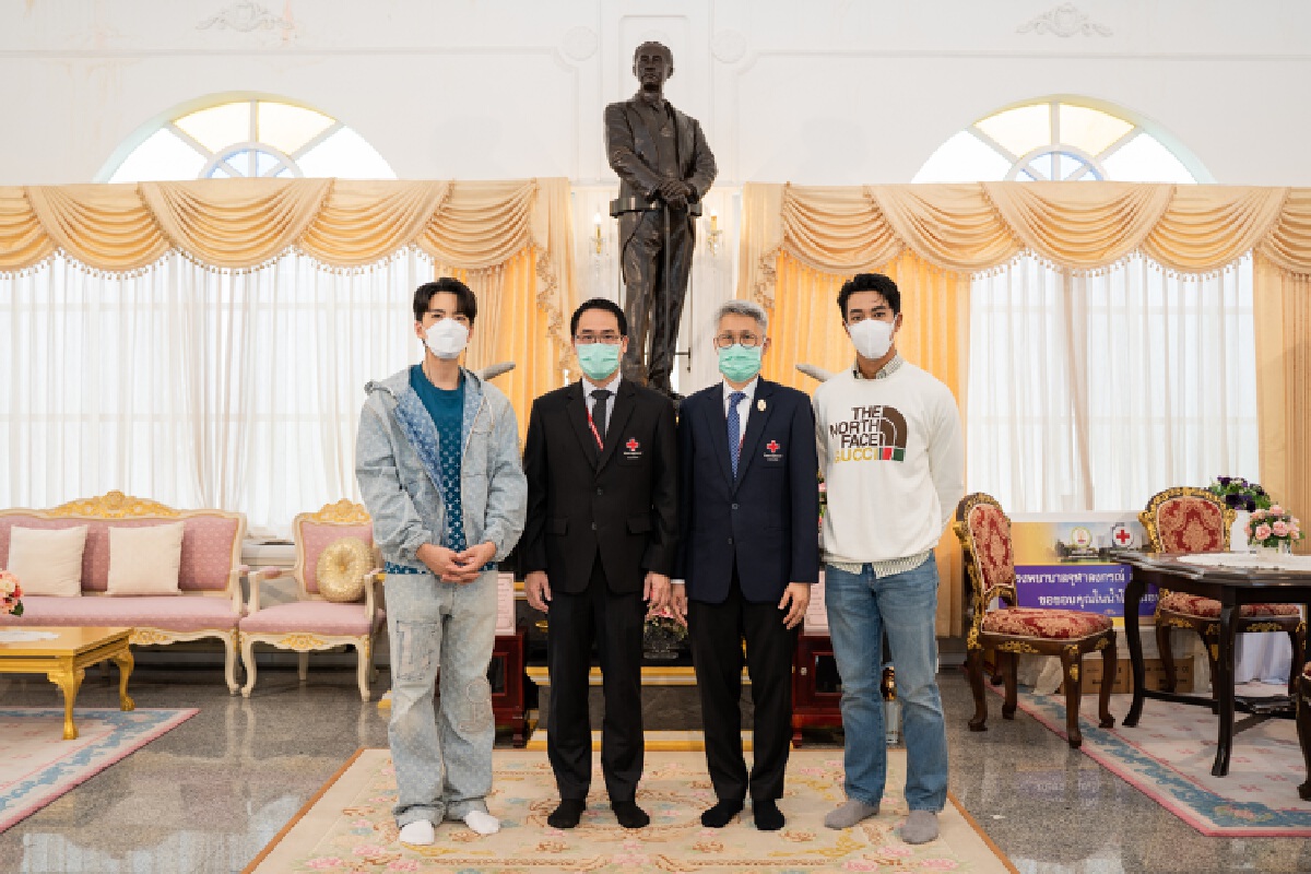 “ไอซ์-นิว-กอล์ฟ”เดินหน้าช่วยคนไทยฝ่าโควิดพร้อมสมทบทุนเพจเราต้องรอด