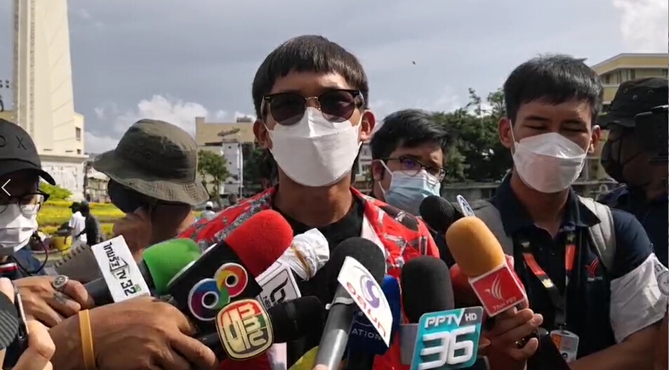 นายนวพล ต้นงาม หรือไดโน่ แกนนำกลุ่มทะลุฟ้า 