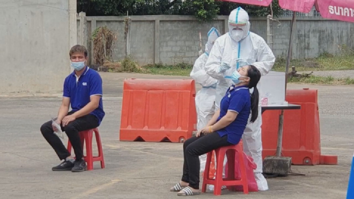 พบพนง.ห้างพิจิตรติดเชื้อโควิด-หวั่นเกิดคลัสเตอร์ใหม่