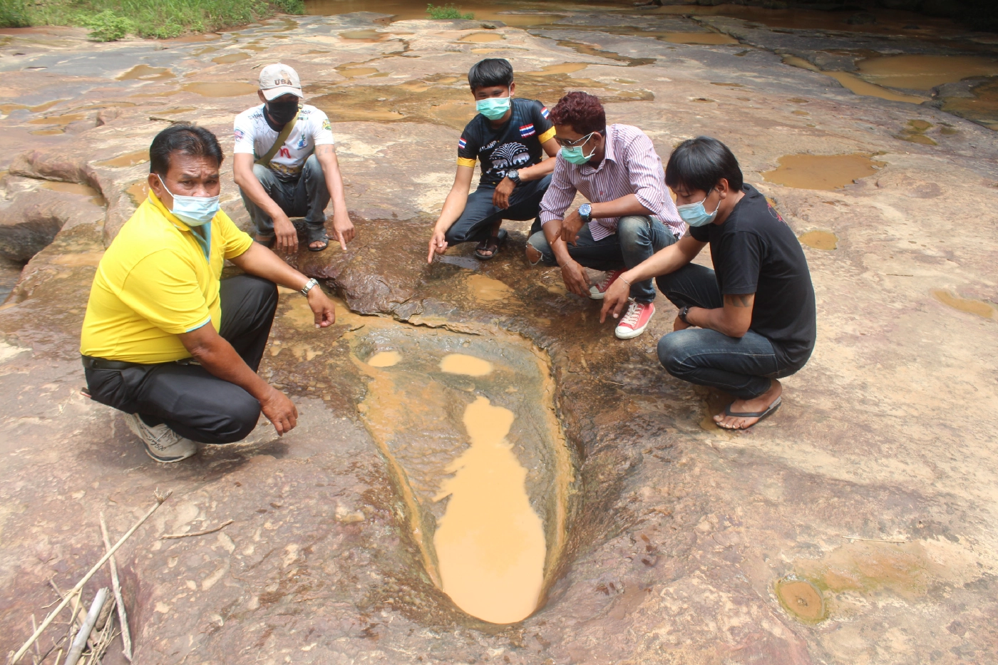 ผญบ.วังน้ำเขียว เตือนเที่ยวแก่งหน้าฝนระวังน้ำป่าฉับพลัน