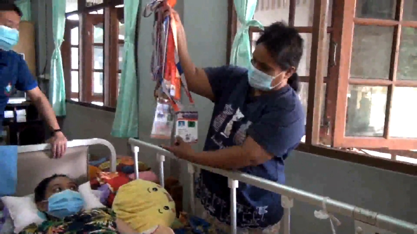 แม่วอนช่วยเหลือ! นักกีฬาเปตอง วัย 19 ปี ประสบอุบัติเหตุจนต้องนอนติดเตียง