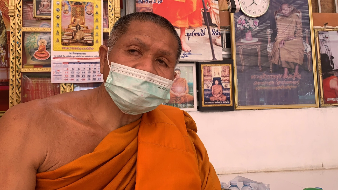 เจ้าอาวาสยกพื้นที่ปราสาทอโรคยาศาลพันปีเป็นศูนย์พักคอย