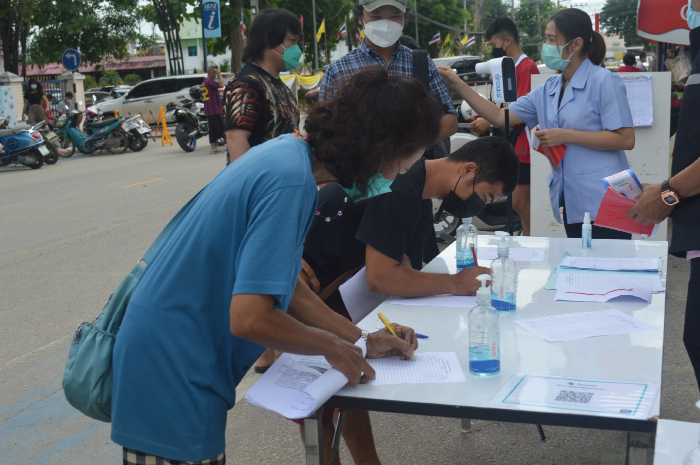 เรียกร้องผู้ว่าสั่งเปิดตลาดลอตเตอรี่วังสะพุง