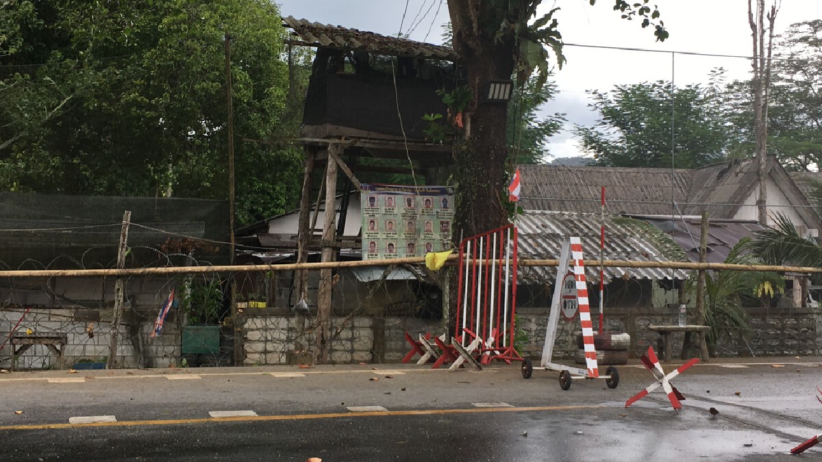 คนร้ายป่วนไม่เลิกขว้างระเบิดใส่ฐานทหารที่ อ.ระแงะ