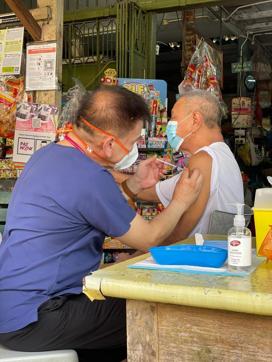 สิงคโปร์ฉีดวัคซีนโควิดแล้ว 80% มากที่สุดในโลก