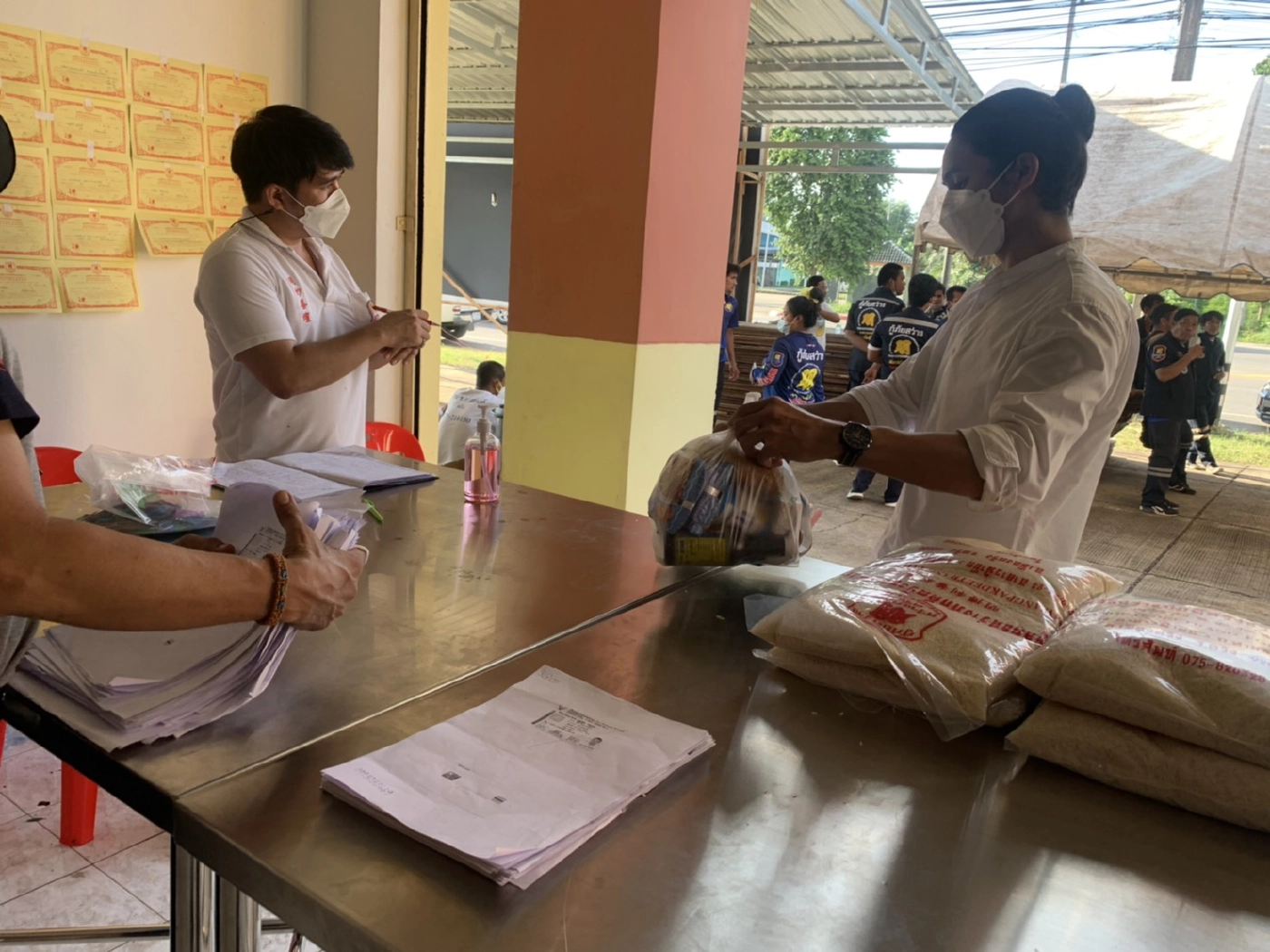 ตรังจัดทิ้งกระจาดเก็บวิญญาณแบบนิวนอมอล