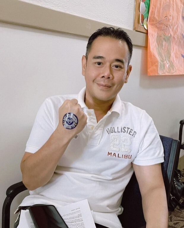 อย่าเพิ่งดราม่า "เป๊ก สัณณ์ชัย" โพสต์แจ้งทำไมต้องฉีดวัคซีน 5 เข็ม