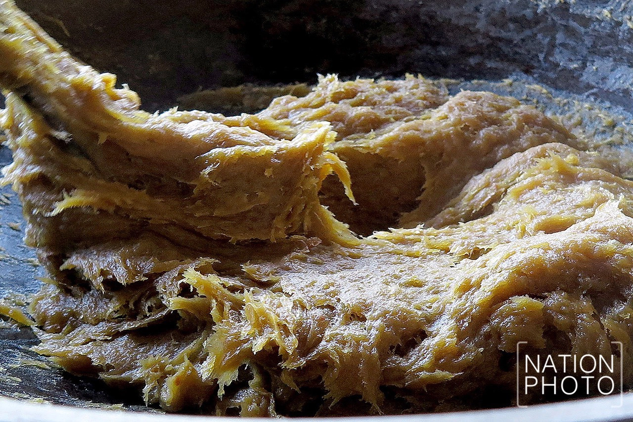 "ทุเรียนกวน" ทางออกผลไม้ปักษ์ใต้ล้นตลาด ชาวสวนต้องช่วยตัวเอง