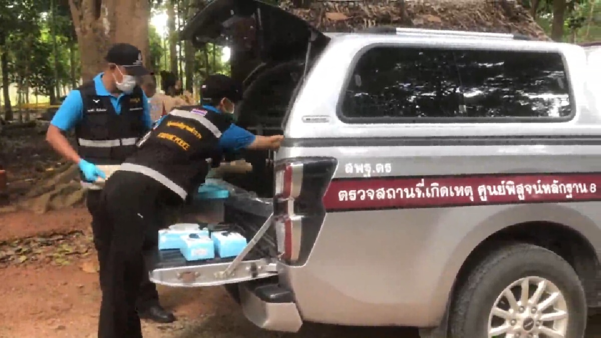 ตร.สุราษฎร์ฯ นำตัวพ่อฆ่าลูกวัย 4 เดือน ชี้จุดฝังดินพร้อมแจ้งข้อหาหนัก