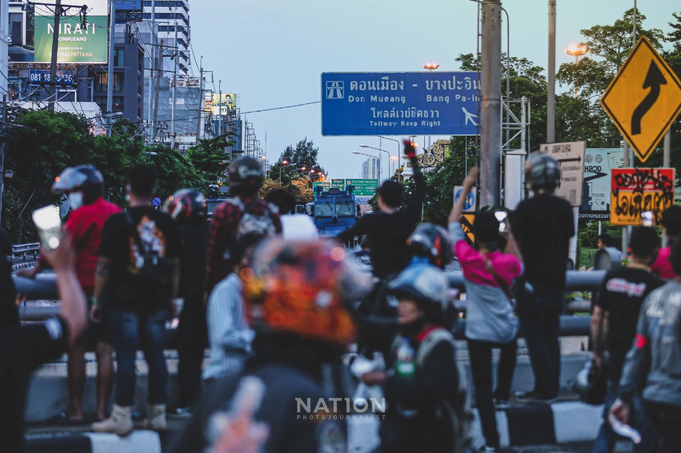 การชุมนุมบริเวณถนนวิภาวดี