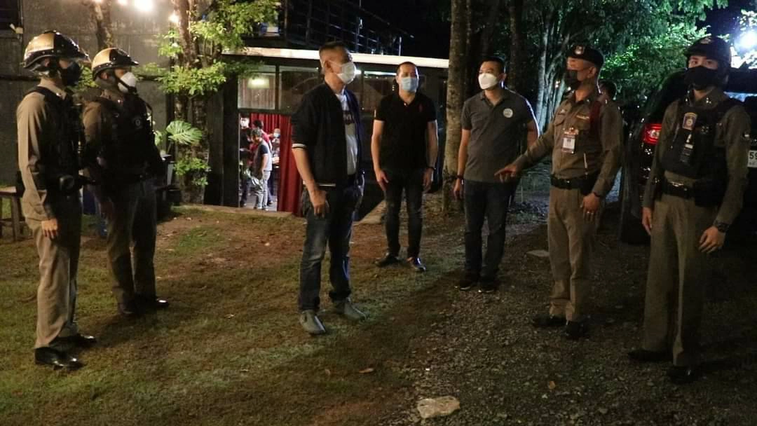 บุกรวบ 12ผู้ต้องหา "ปาร์ตี้ยา-เล่นพนัน"ไม่สนโควิด