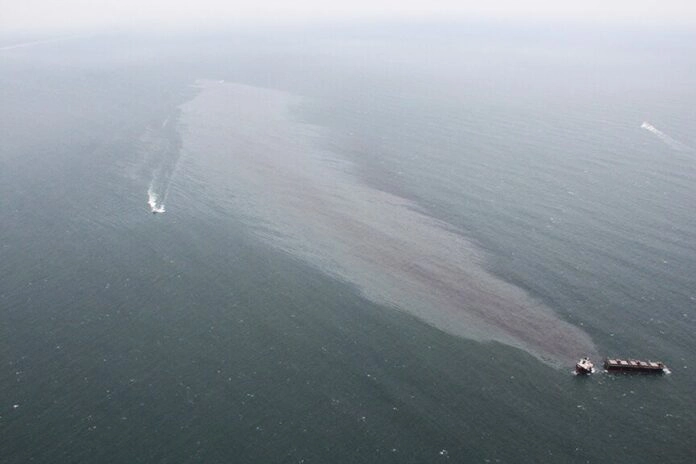 เรือปานามา ขนสินค้าจากไทย ไปไม่ถึงที่หมาย เกยตื้น หัก 2 ท่อน ที่ญี่ปุ่น