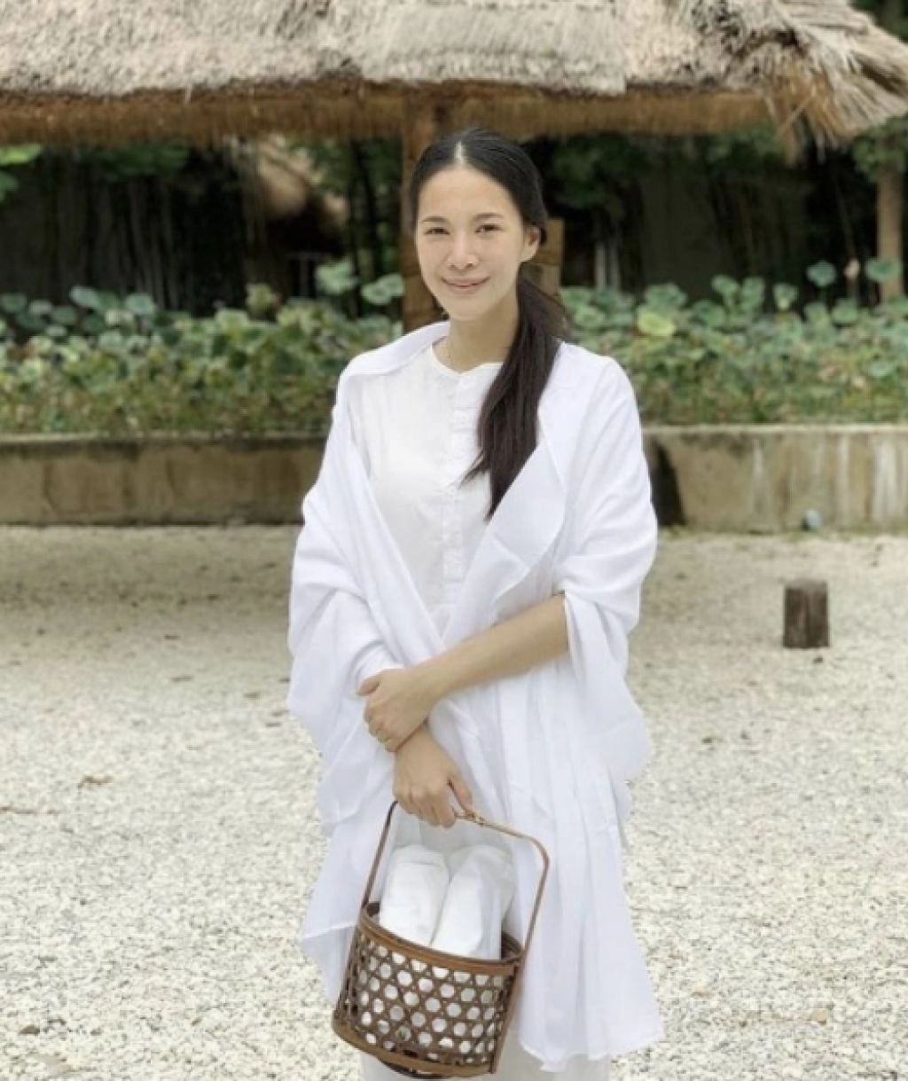 "น็อต วรฤทธิ์" โพสต์ให้ความรู้  “ฉลองพระองค์ของ ร.9”