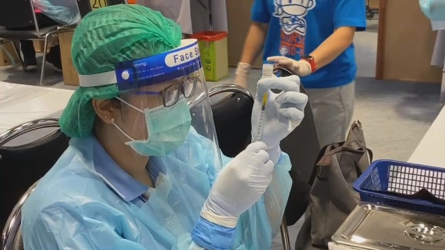 รพ.มหาราชโคราช  เก็บตกฉีดวัคซีนสำหรับปชช.ที่ลงทะเบียนไว้