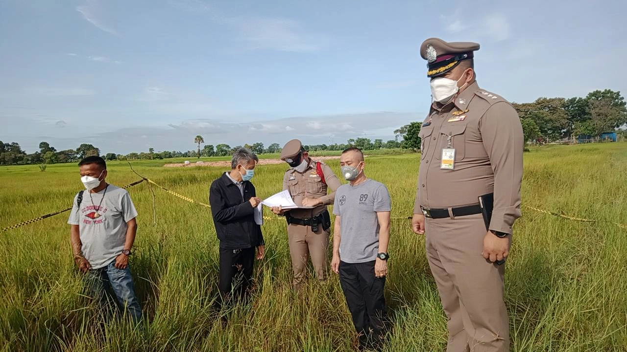 ตำรวจยิงปะทะแก๊งค้ายากลางทุ่งวิสามัญดับ 1 รวบได้ 3