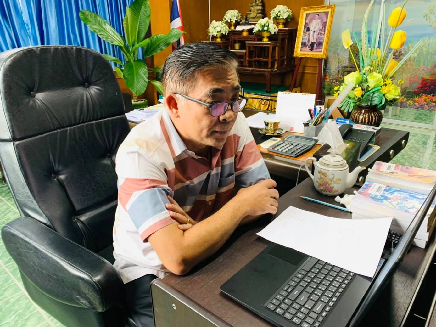 "ส่งงานมั่งต่ะ" ผอ.เชิญชวนนักเรียนส่งงานค้าง