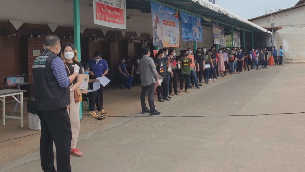 พบพนง.ห้างพิจิตรติดเชื้อโควิด-หวั่นเกิดคลัสเตอร์ใหม่