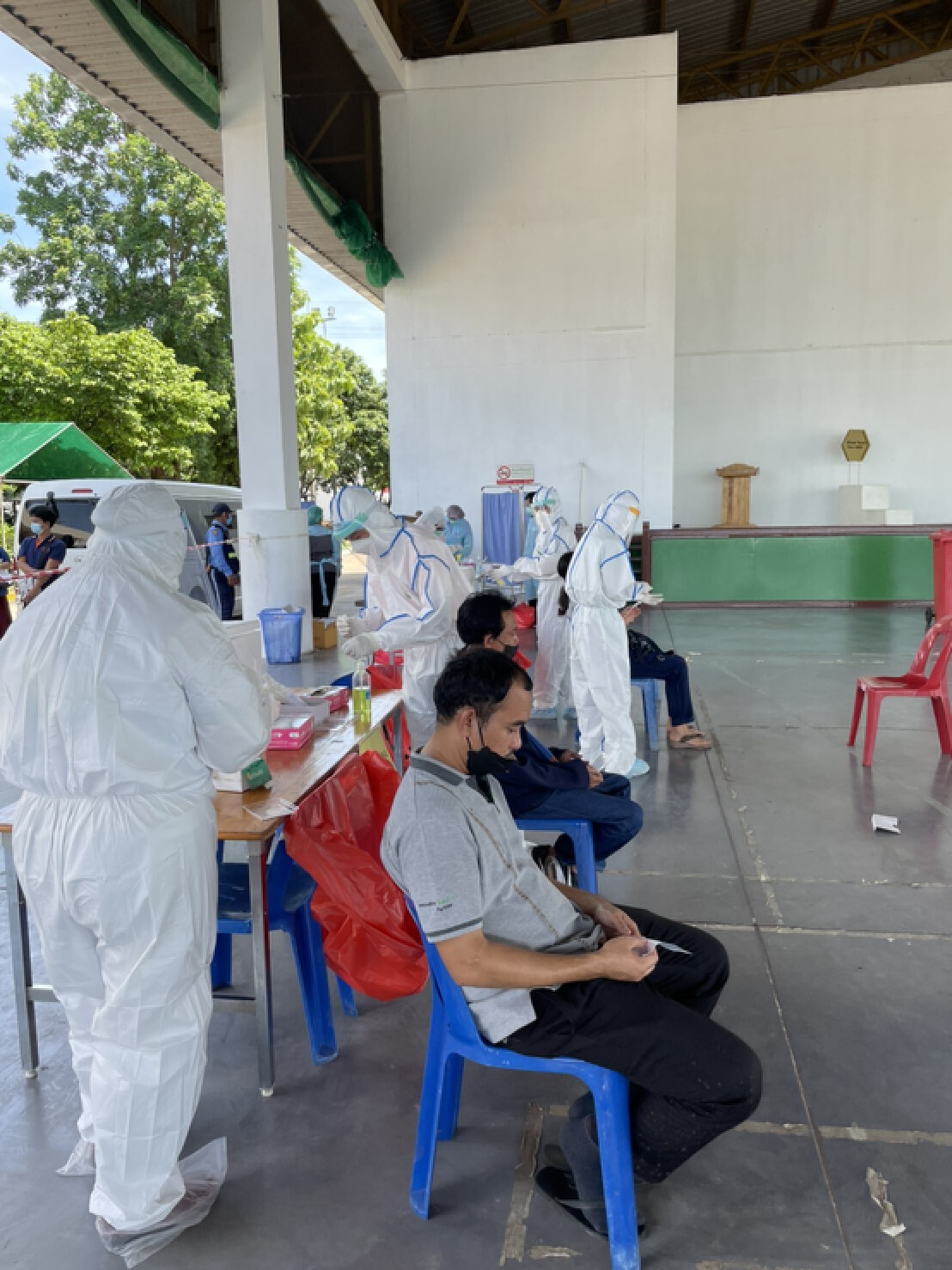 โล่ง ผลตรวจแรงงานโรงงานแป้งรอบแรก 354 คนเป็นลบทั้งหมด