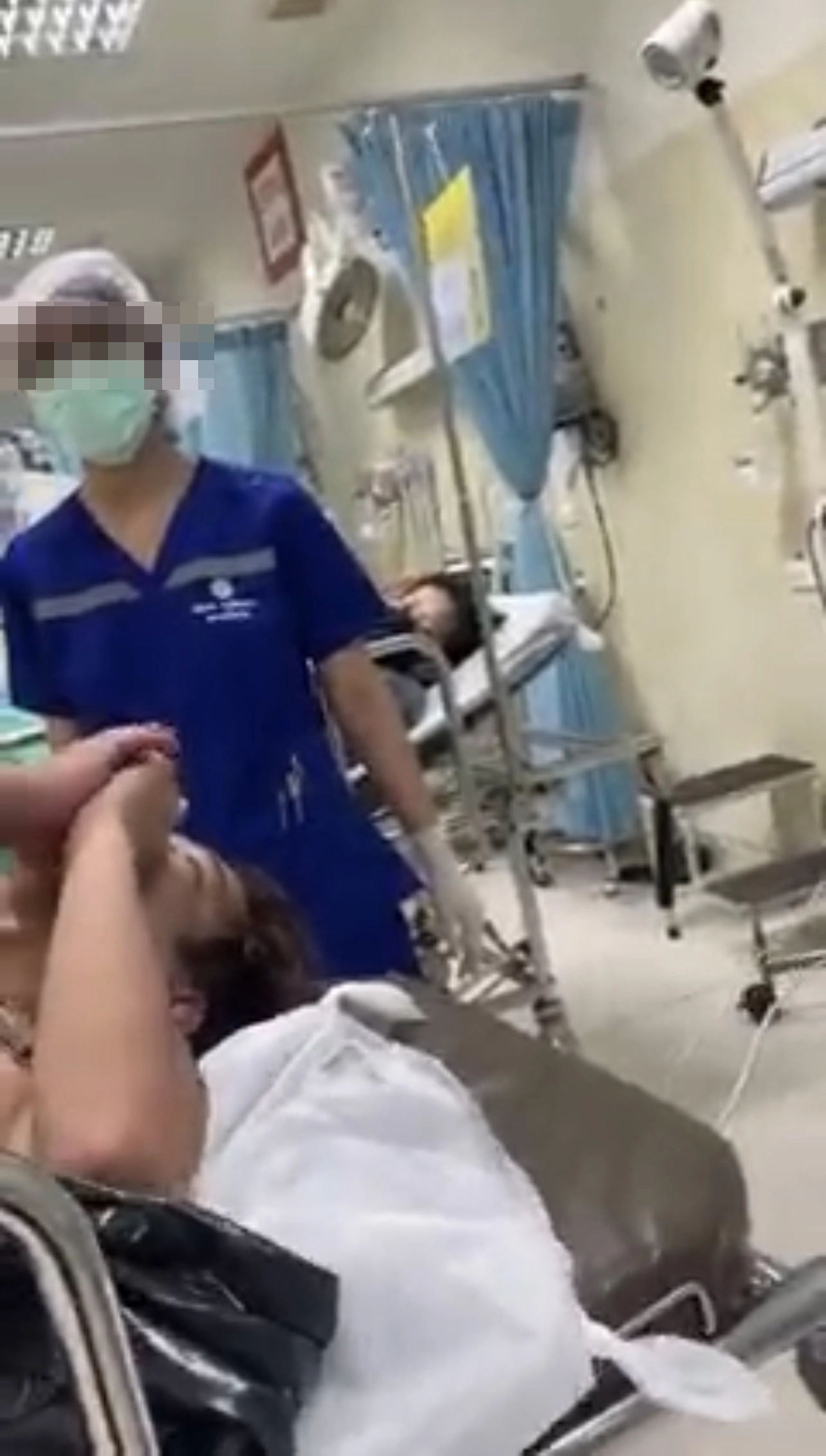 กู้ภัย ปะทะคารมจนท.ห้องฉุกเฉินปมซักประวัติคนไข้ไม่ครบ