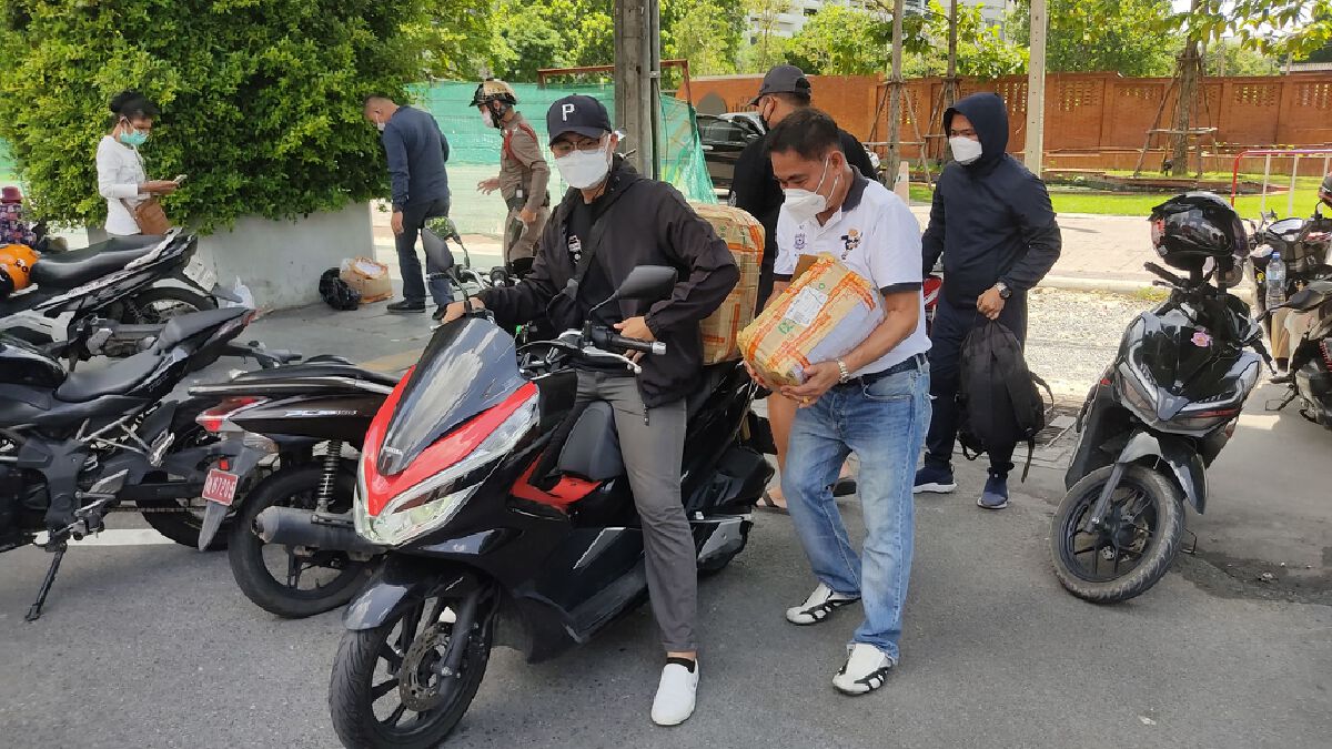 ยึดลูกแก้ว 9 พันลูกวางทิ้งริมถนนราชดำริ