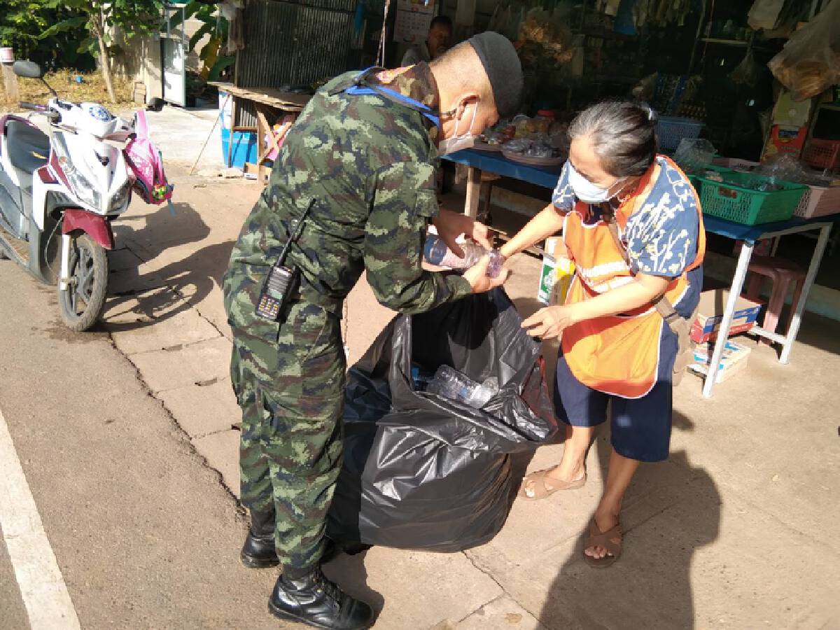 ฉก.ร.7 รับบริจาคขวดไปผลิตชุด "PPE Level 2"