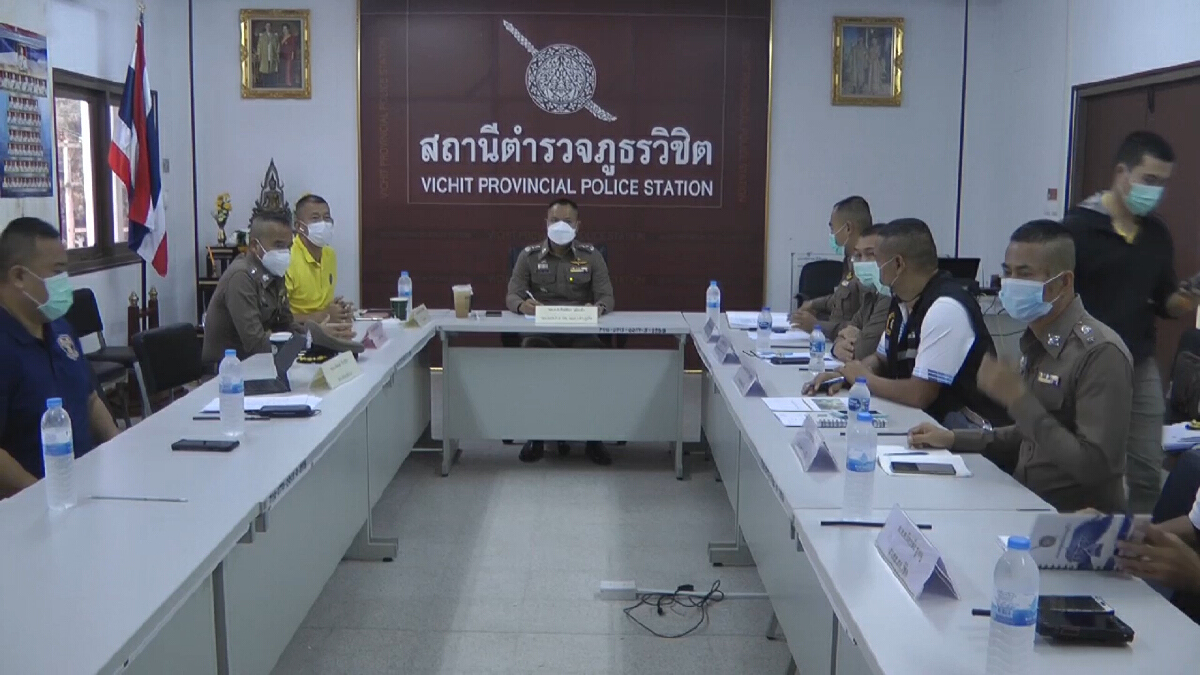 ตำรวจนำตัวผู้ต้องหาฆ่านทท.สวิส สอบปากคำเพิ่มเตรียมฝากขัง