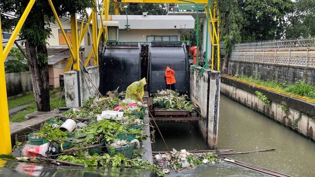 กทม.เตรียมรับมือฝนตกหนัก เร่งลดระดับน้ำทุกจุด