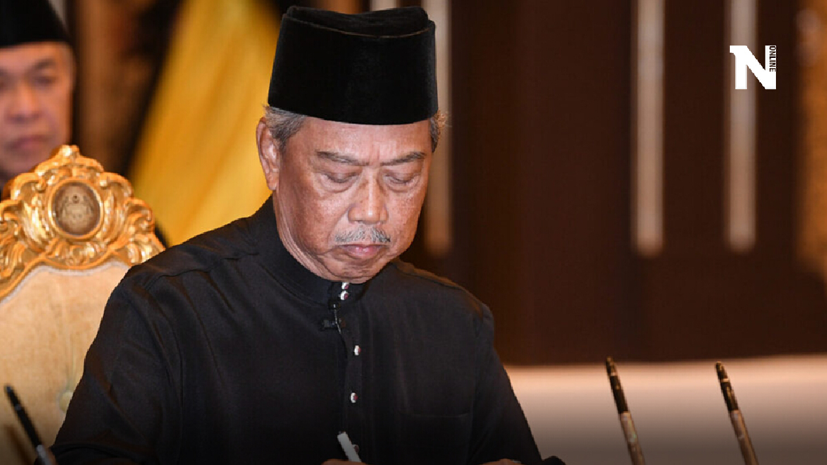 "นายกฯมูห์ยิดดิน" ถูกส.ส.ฝ่ายค้าน พร้อมใจเดินขบวนเข้าสภา จี้ให้ลาออก