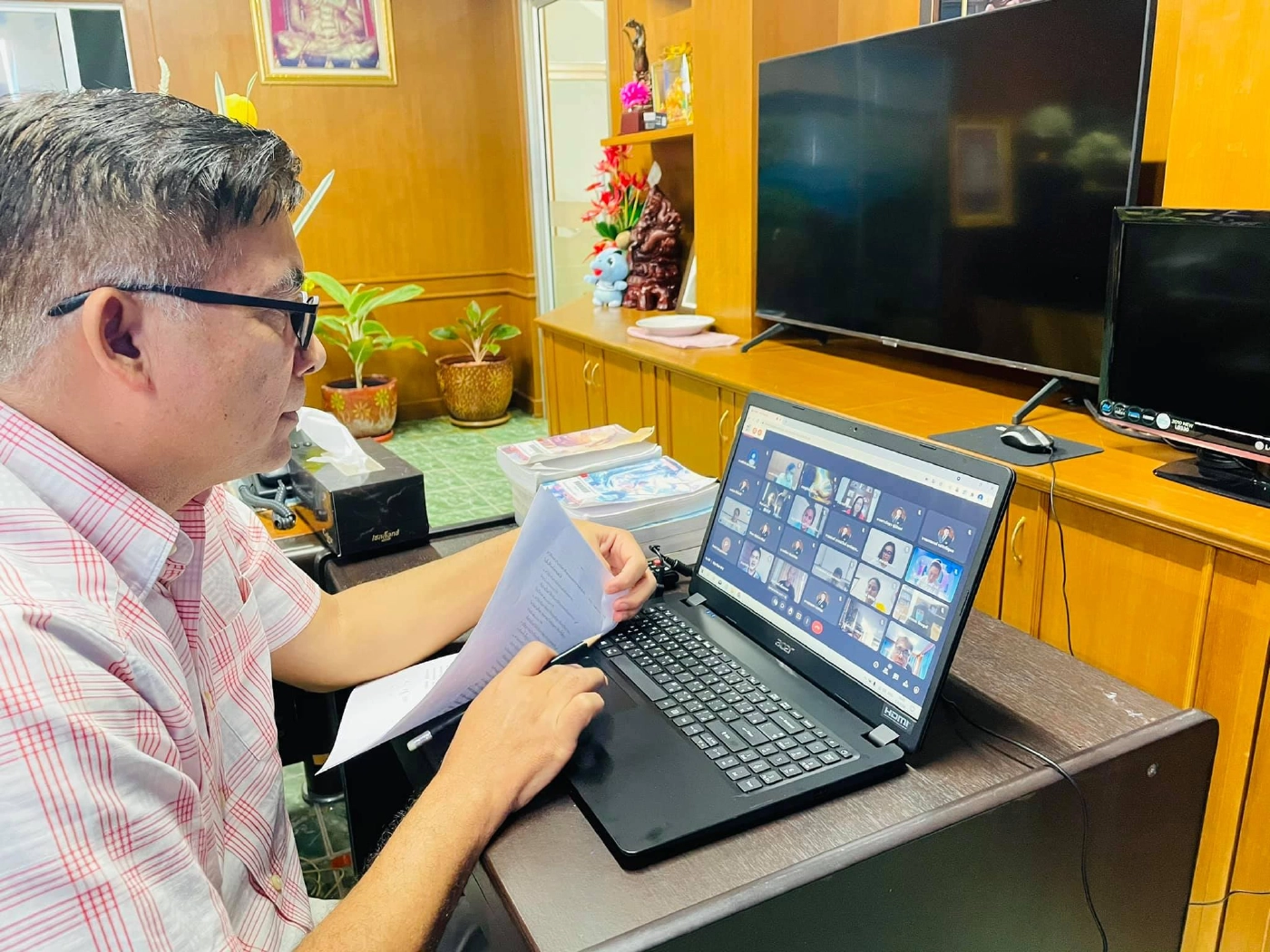 "ส่งงานมั่งต่ะ" ผอ.เชิญชวนนักเรียนส่งงานค้าง