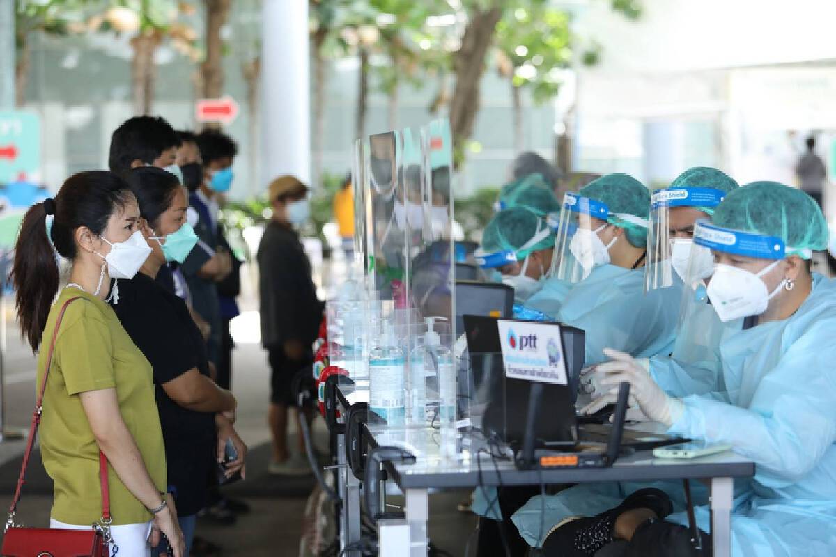 โครงการลมหายใจเดียวกัน กลุ่ม ปตท. เปิด "หน่วยคัดกรอง รพ.สนามครบวงจร (End-to-End)"