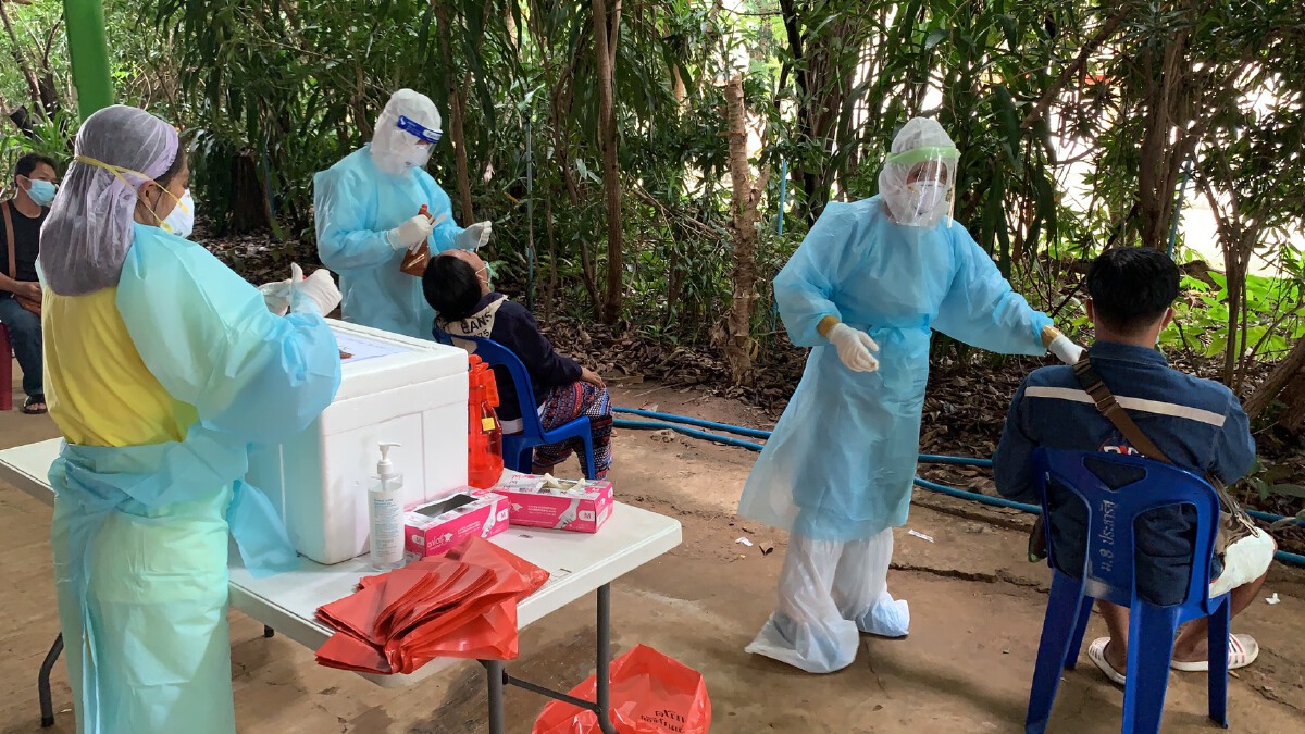 ตรวจเชิงรุกโรงงานชำแหละไก่รายใหญ่ เสี่ยงสูง 200 คน