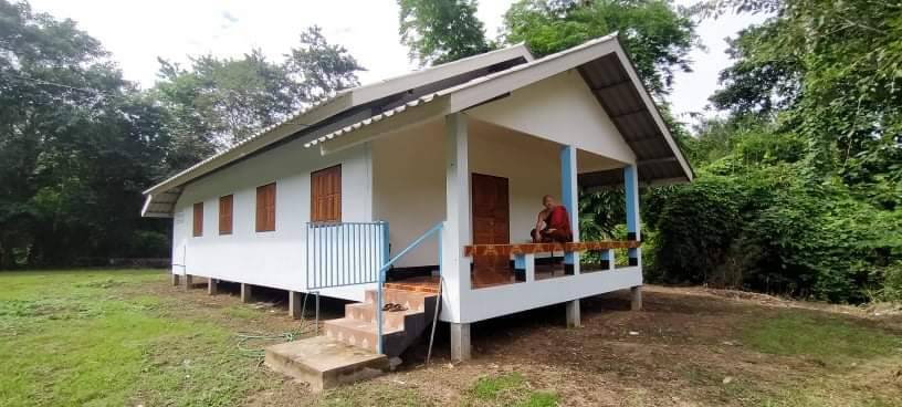วัดภูสมณารามเปิดศูนย์กักตัว-รับผู้เดินทางกลับพื้นที่สีแดง