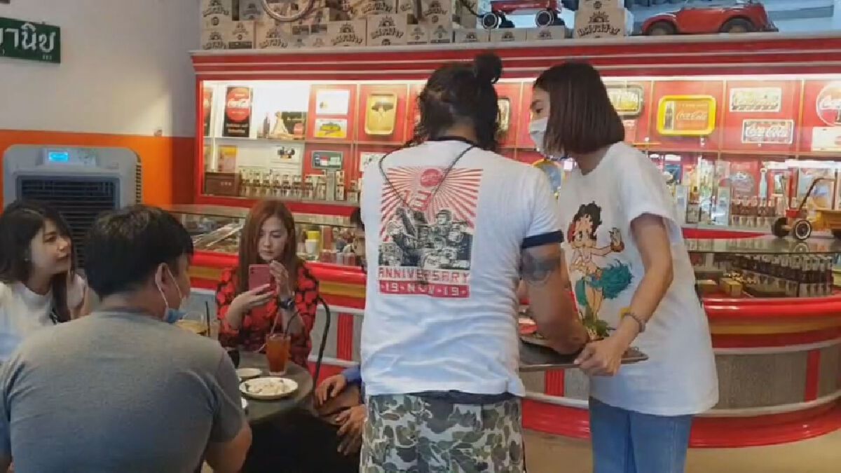 ผับดังเชียงใหม่หันขาย เตี๋ยวเรือ สู้วิกฤติ
