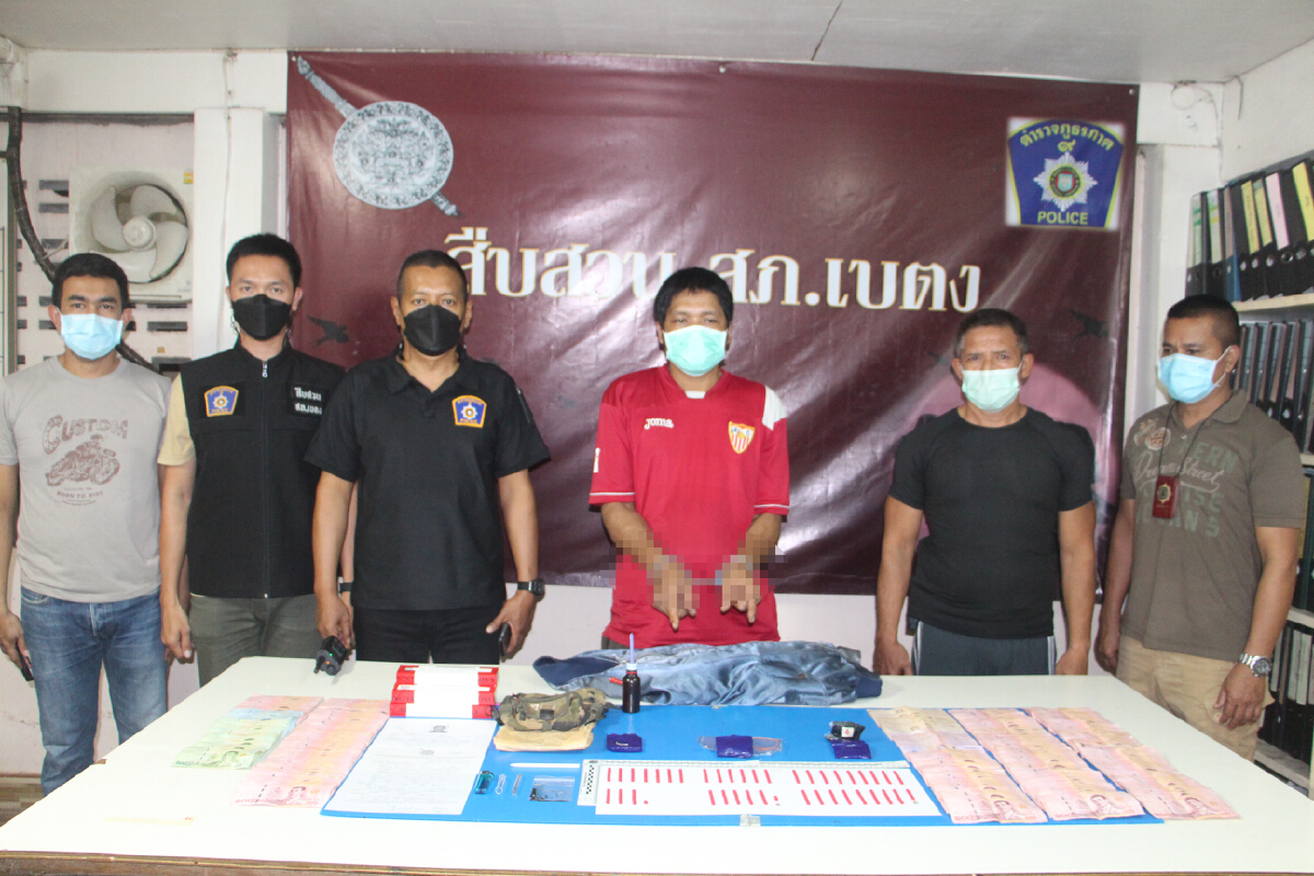 ตร.เบตง บุกจับพ่อค้ายาบ้าคาบ้านพัก พบของกลาง 395 เม็ด