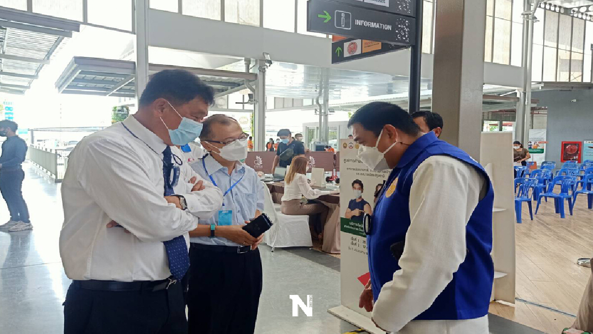 อปท. 3 แห่ง ปทุมฯ ผนึกกำลังเดอะไนน์ เซ็นเตอร์ ติวานนท์ เปิดศูนย์ฉีดวัคซีน